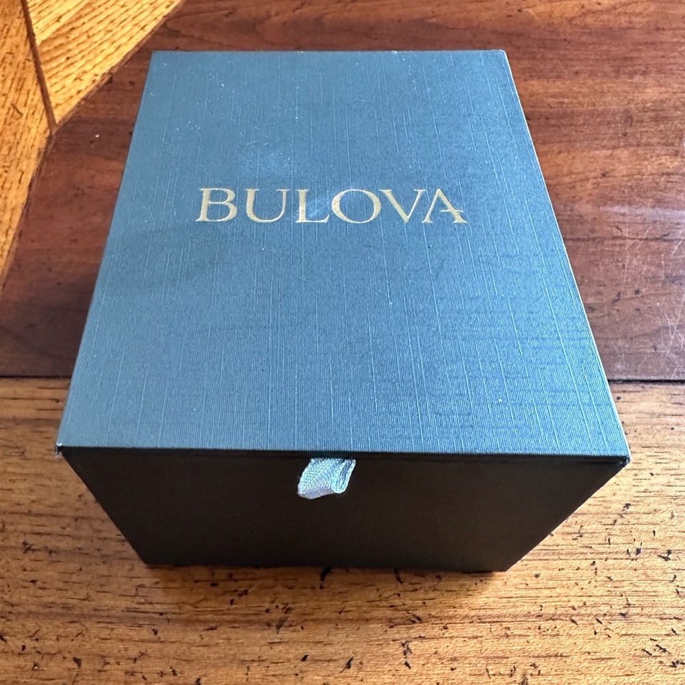 Bulova Women’s Watch Rubaiyat 96R219 - Picture 6 of 6